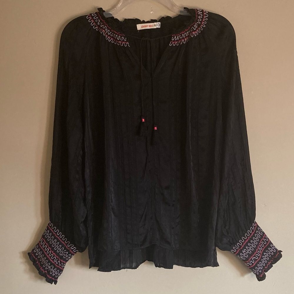 Johnny Was Folk Smock Silk Peasant Style Embroidered Blouse Black Size S - M - Picture 4 of 12